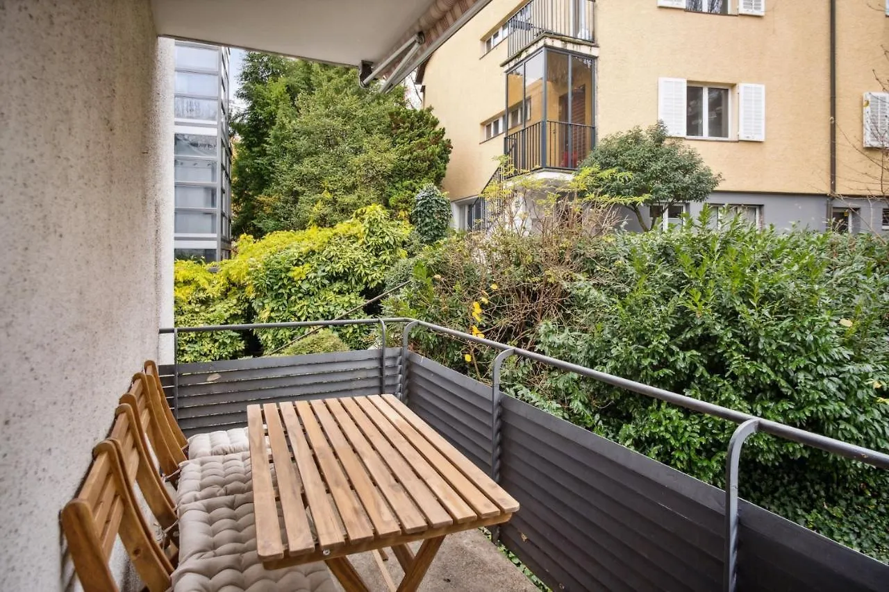 Spacious Apartment In The Heart Of Zurich Zltwg68